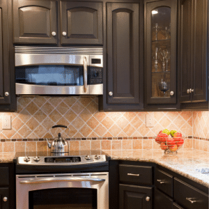 Read more about the article 5 Effective Spring Kitchen Organization Tips Every Homeowner Needs